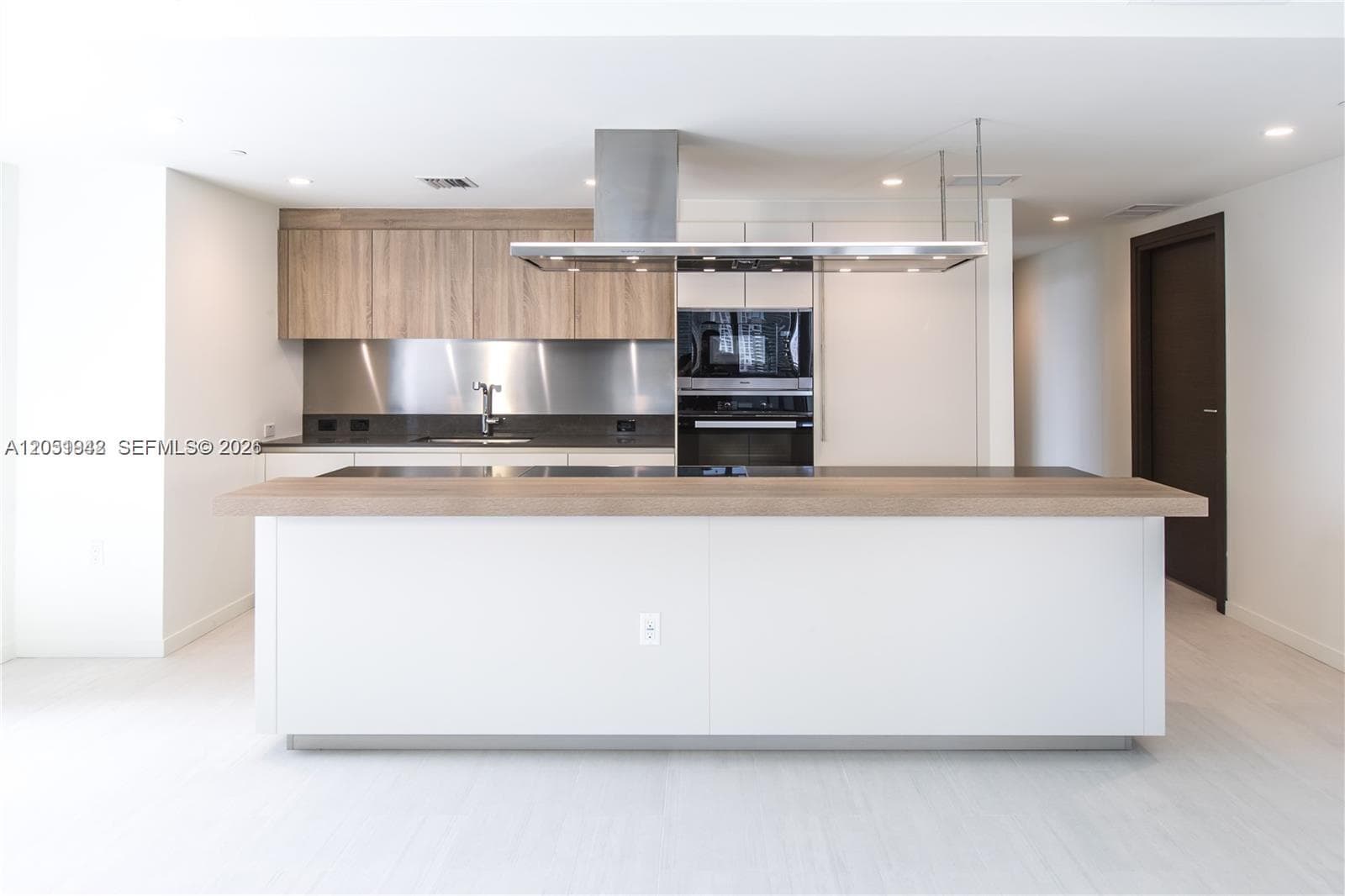 Brickell Flatiron Unit 2110 condo for rent at 1000 Brickell Plz # 2110, Miami, FL 33131