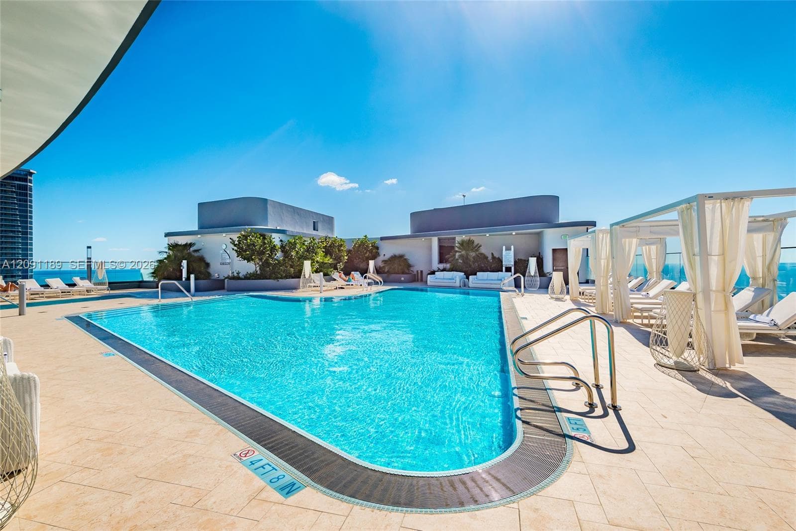 Brickell Flatiron Unit 3011 condo pending at 1000 Brickell Plz # 3011, Miami, FL 33131