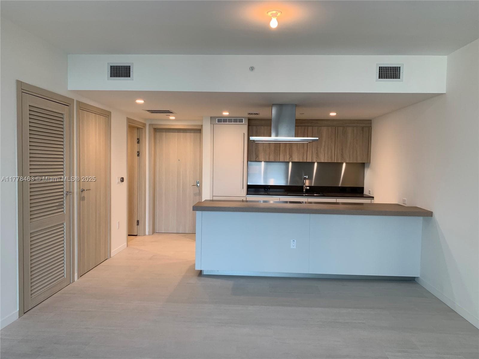 Brickell Flatiron Unit 1910 condo rented at 1000 Brickell Plz # 1910, Miami, FL 33131