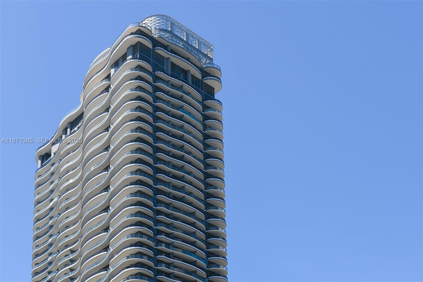 Brickell Flatiron Unit 4904 condo rented at 1000 Brickell Plaza # 4904, Miami, FL 33131