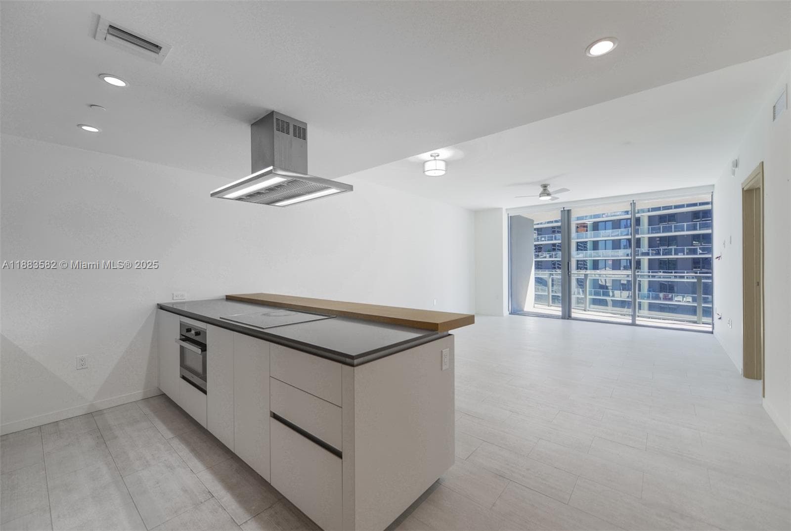 Brickell Flatiron Unit 3507 condo rented at 1000 Brickell Plz # 3507, Miami, FL 33131