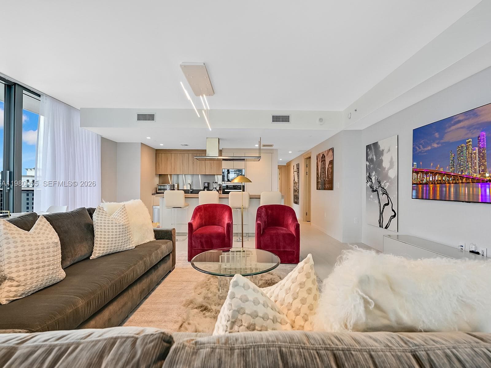Brickell Flatiron Unit 3402 condo rented at 1000 Brickell Plz # 3402, Miami, FL 33131