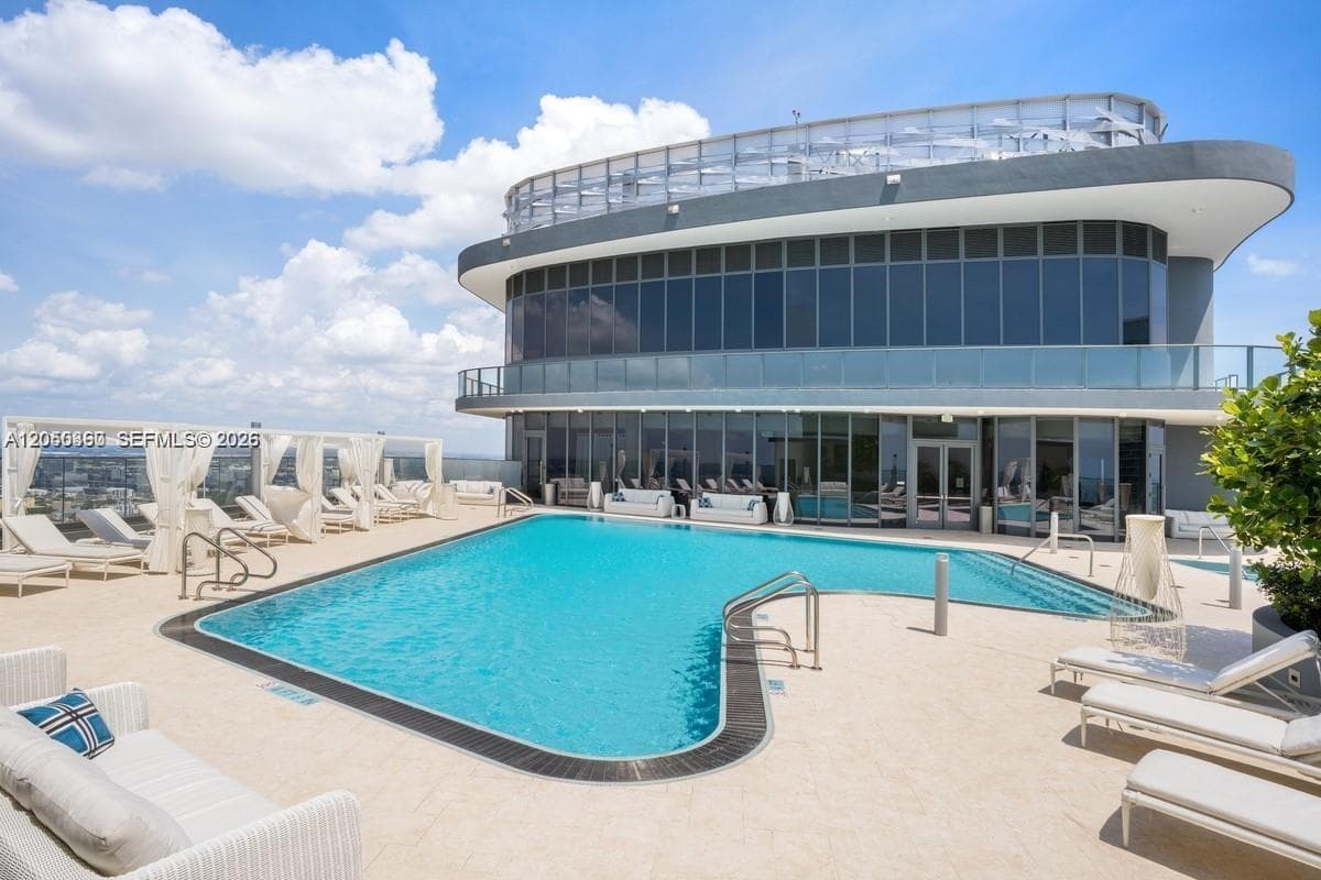 Brickell Flatiron Unit 3308 condo rented at 1000 Brickell Plaza # 3308, Miami, FL 33131